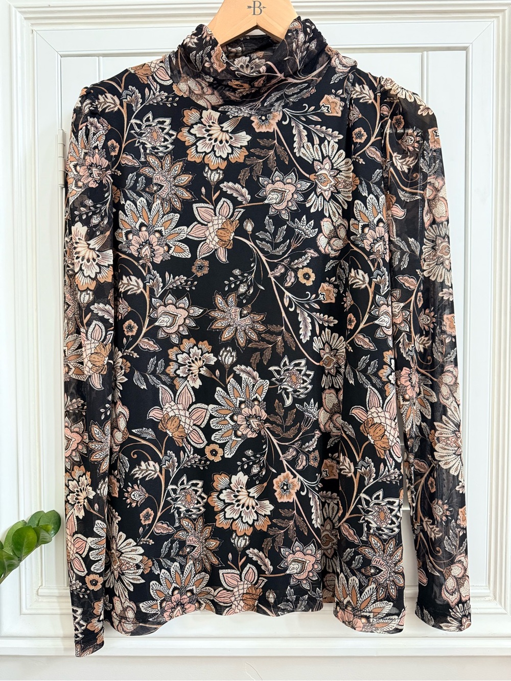 Jane and Delancey Black Floral Mock Neck Long Sleeve Top - Size Medium